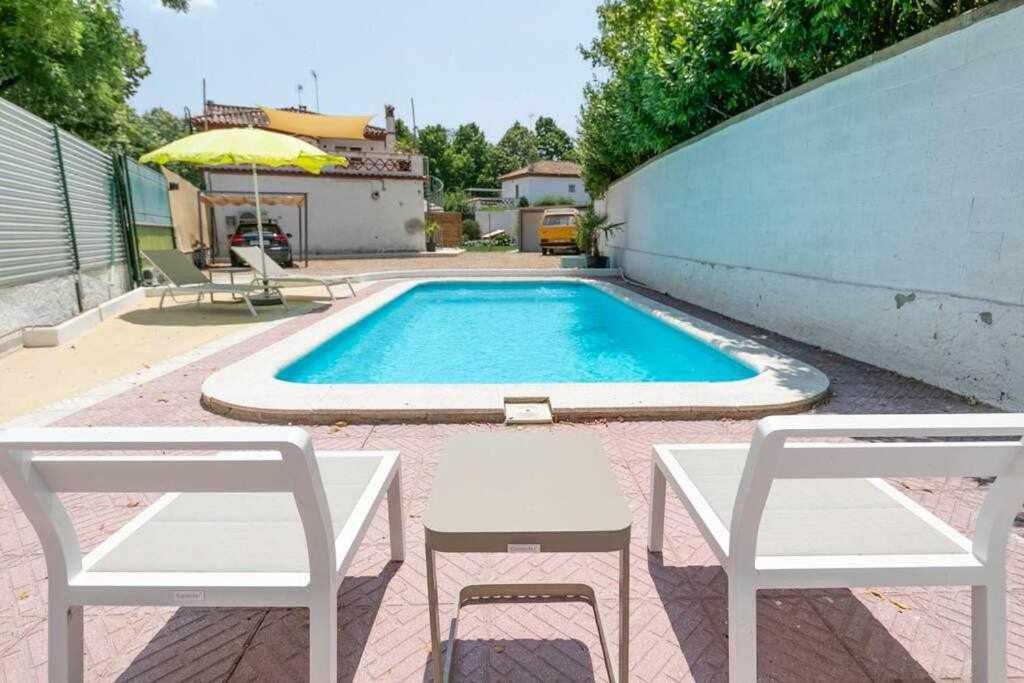 Newly Renovated W Pool & Bikeparking Gasthuis Gerona